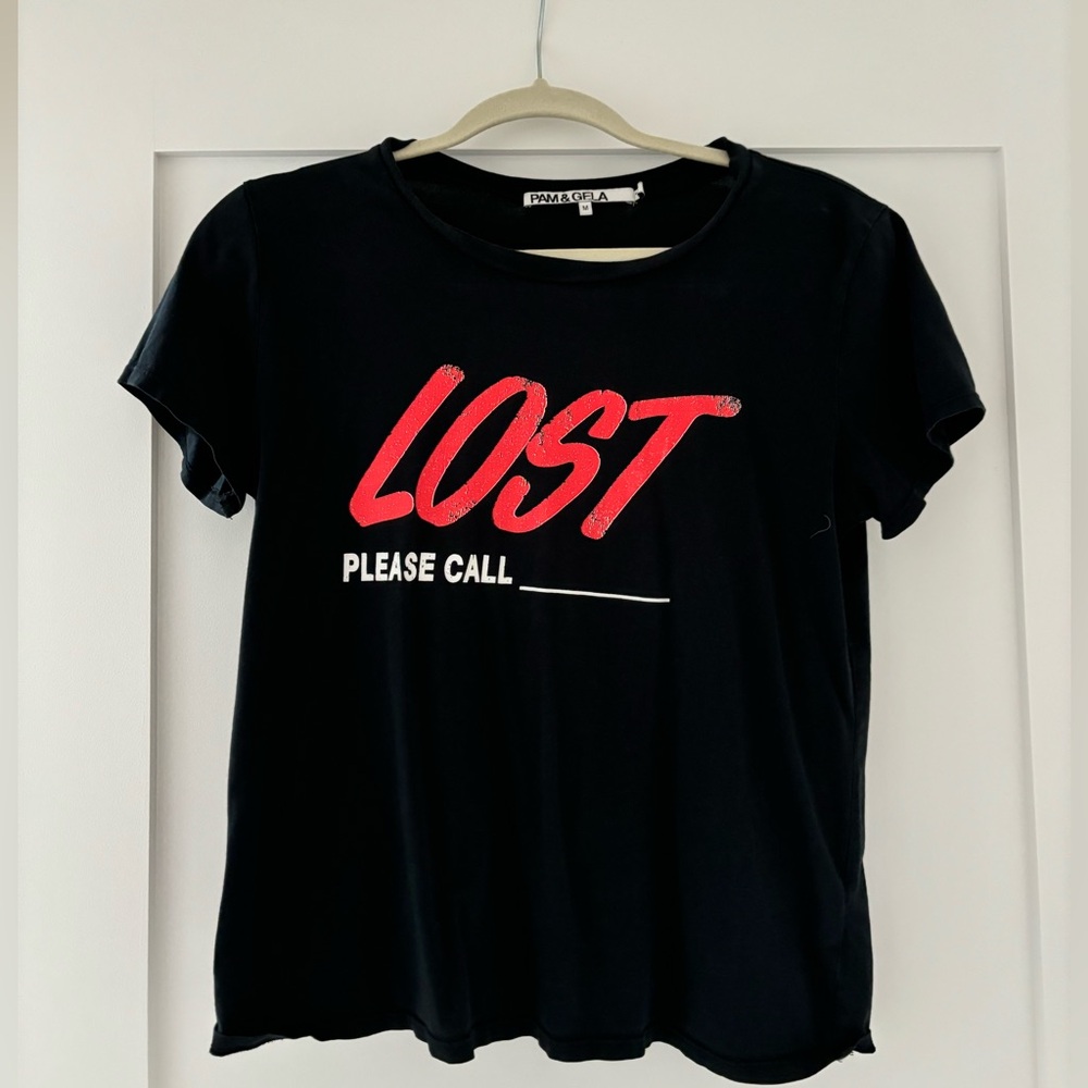 Black LOST t shirt
